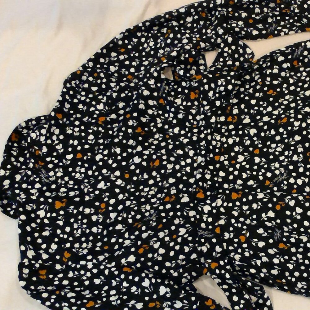 KARL LAGERFELD Dress.  Button Front in Black with Floral print silk. Sz 14